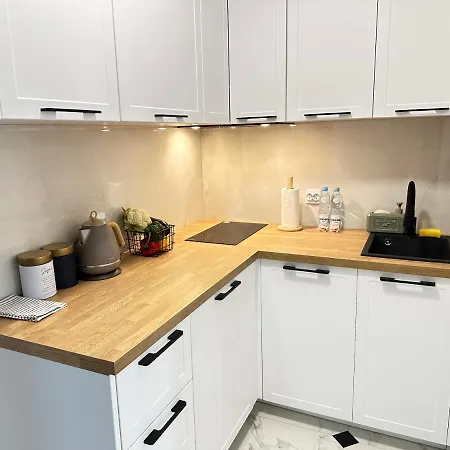 Moveen! Wynajem Apartamentow We Wroclawiu! 10 Minut Od Centrum Apartament