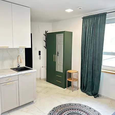 Moveen! Nowoczesne Studia Z Parkingiem! 10 Min Od Centrum Wroclaw