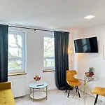 Moveen! Nowoczesne Studia Z Parkingiem! 10 Min Od Centrum Appartamento Breslavia
