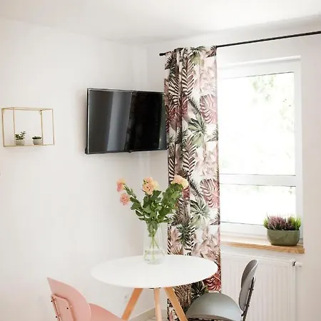 Apartamento Moveen! Nowoczesne Studia Z Parkingiem! 10 Min Od Centrum