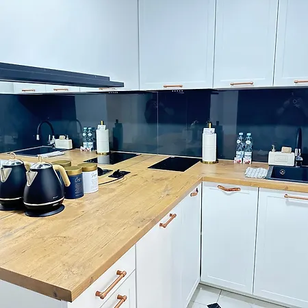 Moveen! Nowoczesne Studia Z Parkingiem! 10 Min Od Centrum