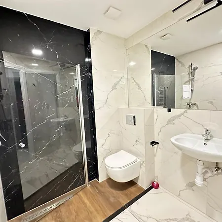 Moveen! Nowoczesne Studia Z Parkingiem! 10 Min Od Centrum Appartement *