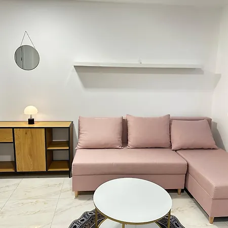 Moveen! Nowoczesne Studia Z Parkingiem! 10 Min Od Centrum Breslavia