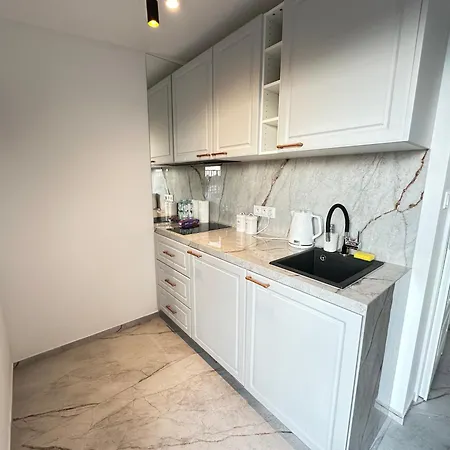 Moveen! Nowoczesne Studia Z Parkingiem! 10 Min Od Centrum Appartement