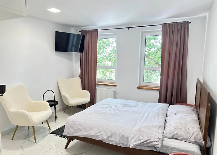 Moveen! Nowoczesne Studia Z Parkingiem! 10 Min Od Centrum * Breslavia