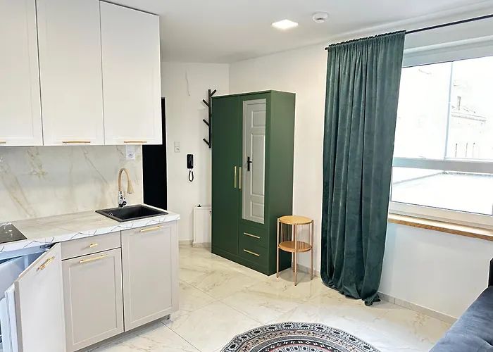 Moveen! Nowoczesne Studia Z Parkingiem! 10 Min Od Centrum Breslavia