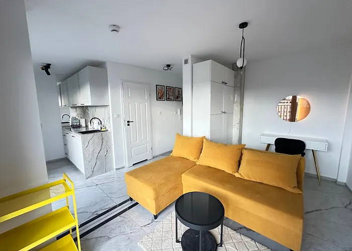 Moveen! Nowoczesne Studia Z Parkingiem! 10 Min Od Centrum Breslavia